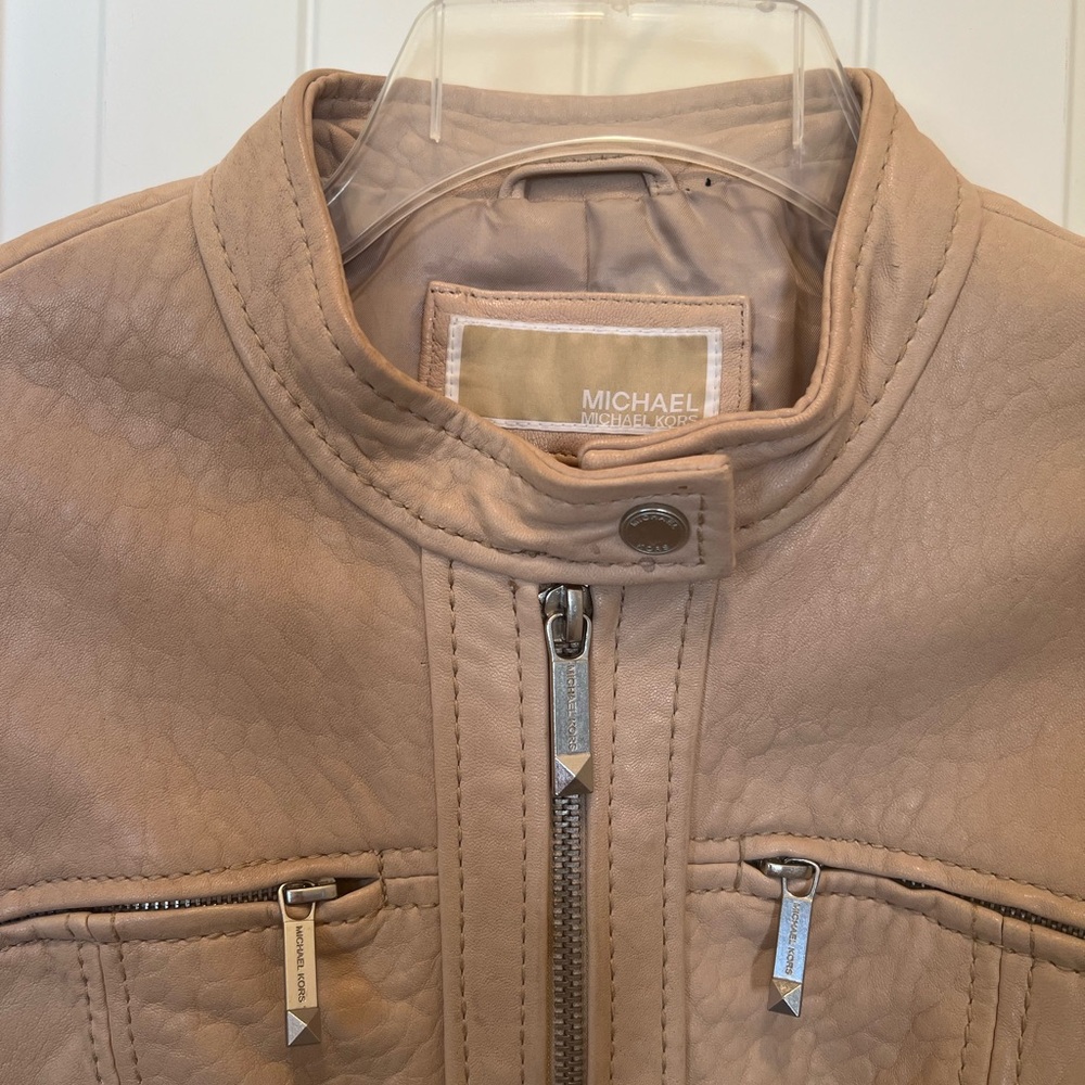 MICHAEL Michael Kors Women’s Beige Leather Moto/RacingJacket. Size M - Picture 2 of 8